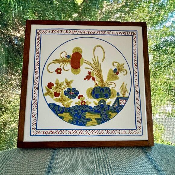 Vintage Semigres Italy Tile Trivet with Wood Frame – Floral Design - Picture 15 of 15